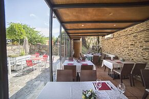 O Acivro Aloxamentos Rurais