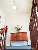 The Australian Hotel St George