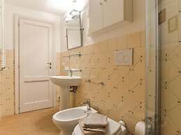 Spanish Steps Apartment