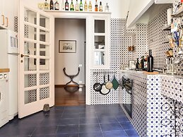 Spanish Steps Apartment