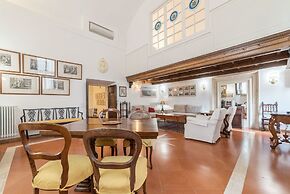 Campitelli Fascinating Apartment