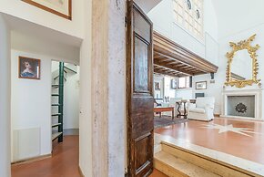 Campitelli Fascinating Apartment