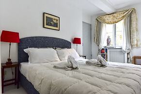 Monti Secret Garden Apartment