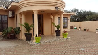 Tintech Bed & Breakfast