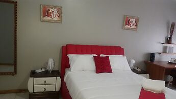 Tintech Bed & Breakfast