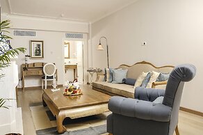 Cesme Marina Konukevi