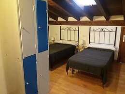 Albergue Turistico La Casa de Mi Abuela - Hostel