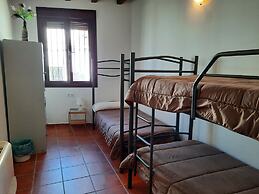 Albergue Turistico La Casa de Mi Abuela - Hostel