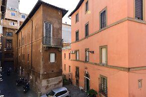 Via Giulia Charming Apartment