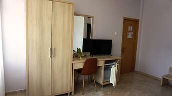 OITUZ Boutique Residence