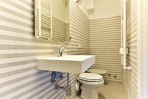 Pantheon View from Terrace Apartment