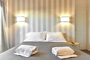 Pantheon View from Terrace Apartment