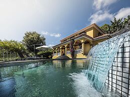 Quinta Girassol by Our Madeira