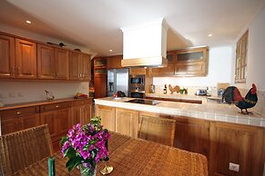 Quinta Girassol by Our Madeira