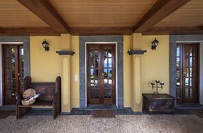 Quinta Girassol by Our Madeira