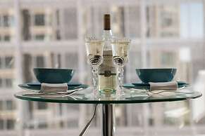 QuickStay Yorkville Condo - Yonge & Bloor