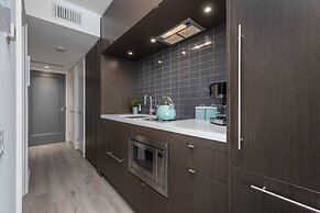 QuickStay Yorkville Condo - Yonge & Bloor