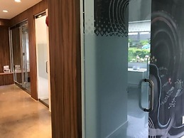 Backpacker College at EC Vancouver: APT Living