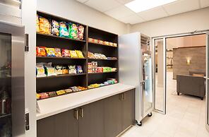 Pomeroy Inn & Suites Prince George