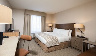 Pomeroy Inn & Suites Prince George