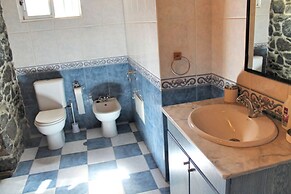 Stonecliff Cottage by Our Madeira