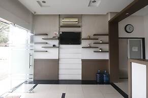 RedDoorz @ Jalan Krakatau Medan