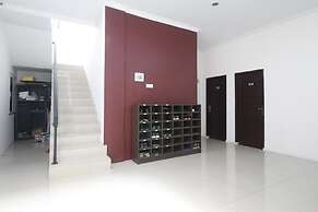 RedDoorz @ Jalan Krakatau Medan