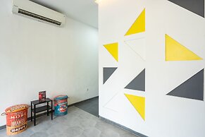 RedDoorz Plus @ Danau Sunter Utara