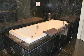 Stylehouse by Our Madeira