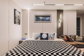The Bund River Prologue Residence