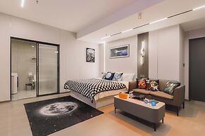 The Bund River Prologue Residence