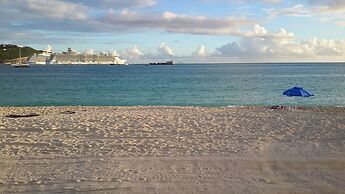 Villas on Great Bay Beachfront Villa Foxie