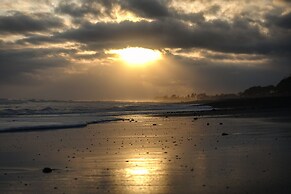 West Break Bali Medewi