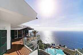 Villa Aquarela by Our Madeira