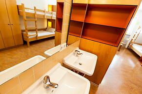 DJH Garmisch- Partenkirchen - Hostel