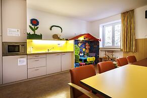 DJH Garmisch- Partenkirchen - Hostel