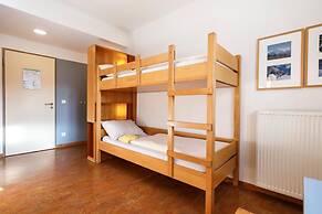 DJH Garmisch- Partenkirchen - Hostel