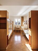 DJH Garmisch- Partenkirchen - Hostel