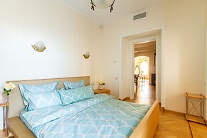 Charming Apartments near Hermitage