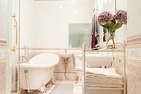 Charming Apartments near Hermitage