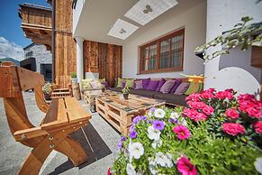 Hotel Astrid inklusive JokerCard, Pool und Liegewiese