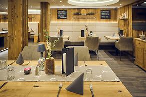 Hotel Astrid inklusive JokerCard, Pool und Liegewiese