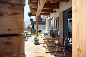 Hotel Astrid inklusive JokerCard, Pool und Liegewiese