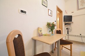 Bella Vista Apartments