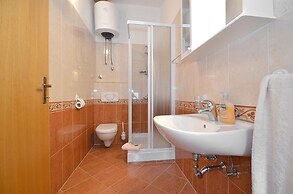 Bella Vista Apartments