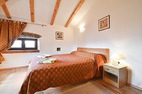 Bella Vista Apartments