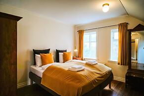 Bankinn - Hotel by Aldan