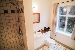 Bankinn - Hotel by Aldan