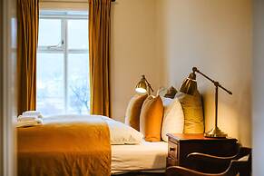 Bankinn - Hotel by Aldan