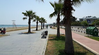 Deluxe Beach Residence